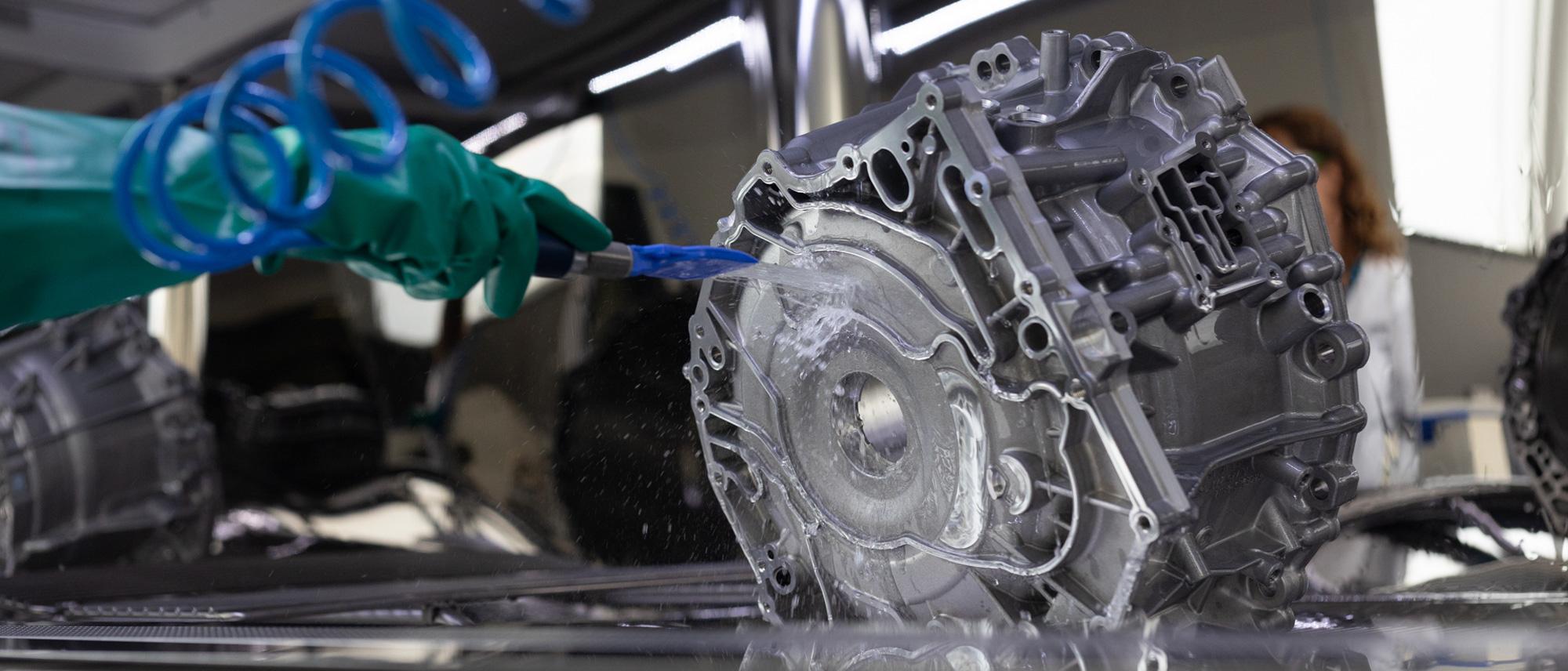 Im Bereich Reinigungstechnik bieten wir ein umfassendes Dienstleistungsangebot, der Lohnreingung, für die präzise und prozesssichere Reinigung technischer Bauteile